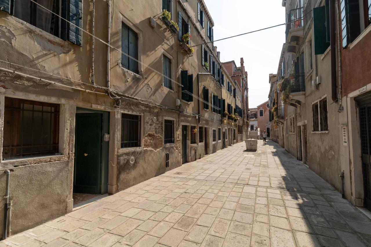 San Giacomo Pied-A-Terre House By Wonderful Italy Venesia Bagian luar foto
